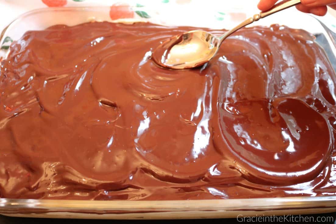 Easy Chocolate Eclair Cake – Whisk and Canvas